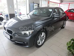 Gris / plata Usado 2014 BMW 318 Sport Line Berlina | 13.490 € (Precio justo)