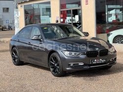 Gris / plata Usado 2013 BMW 320 Comfort Edition Berlina | 16.990 € (Un poco caro)