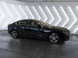 Negro Usado 2024 Jaguar XE R Berlina | 47.800 €