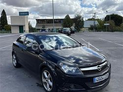 Negro Usado 2007 Opel Astra GTC Sport Berlina | 3200 € (Precio justo)