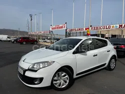 Blanco Usado 2012 Renault Mégane III Authentique Berlina | 6100 € (Precio justo)