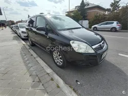 Negro Usado 2009 Opel Zafira Essentia Monovolumen | 3999 € (Buen precio)