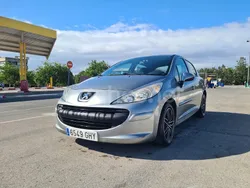Gris / plata Usado 2009 Peugeot 207 Berlina | 2990 € (Precio justo)