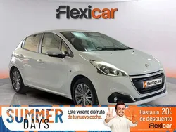 Blanco Usado 2016 Peugeot 208 Access Utilitario | 8490 € (Un poco caro)