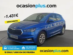 Azul Usado 2023 Skoda Fabia Ambition Berlina | 15.750 € (Precio justo)