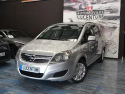 Gris / plata Usado 2012 Opel Zafira Family Monovolumen | 6500 € (Precio justo)