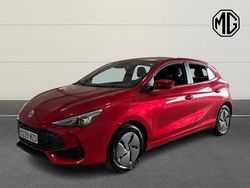 Rojo Usado 2025 MG MG3 Utilitario | 15.590 € (Precio justo)