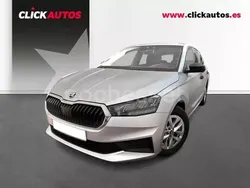 Plateado Usado 2025 Skoda Fabia Essence Berlina | 17.150 € (Precio justo)