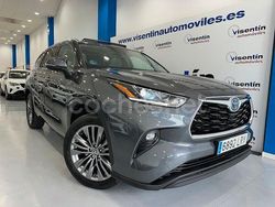Gris / plata Usado 2021 Toyota Highlander Advance SUV | 47.495 €
