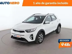Blanco Usado 2023 Kia Stonic SUV | 14.761 € (Buen precio)