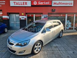 Gris / plata Usado 2011 Opel Astra Enjoy Familiar | 5800 € (Un poco caro)