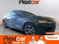 Azul Usado 2023 Ford Focus ST-Line Berlina | 17.490 € (Precio justo)