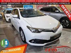 Blanco Usado 2018 Toyota Auris Hybrid Business Edition Familiar | 12.800 € (Precio justo)