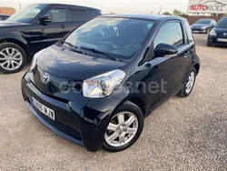 Negro Usado 2009 Toyota Yaris Active Berlina | 9000 €