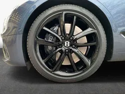 Azul Usado 2021 Bentley Continental GT Convertible Descapotable | 255.000 € (Precio justo)