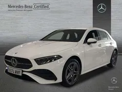 Blanco Usado 2024 Mercedes A250 Advanced Utilitario | 37.900 € (Caro)