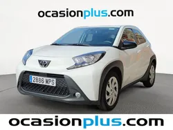 Blanco Usado 2024 Toyota Aygo Play Utilitario | 13.955 € (Precio justo)
