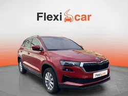 Rojo Usado 2023 Skoda Karoq Ambition SUV | 19.290 € (Super precio)
