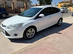 Blanco Usado 2012 Ford Focus Trend Utilitario | 7499 € (Precio justo)