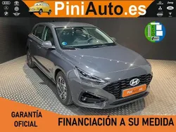 Gris Nuevo 2025 Hyundai i30 Berlina | 23.290 € (Precio justo)