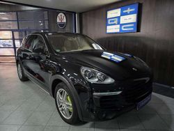 Negro Usado 2015 Porsche Cayenne S E-Hybrid SUV | 39.990 € (Caro)