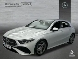 Gris / plateado Usado 2024 Mercedes A200 AMG line Berlina | 35.900 € (Precio justo)