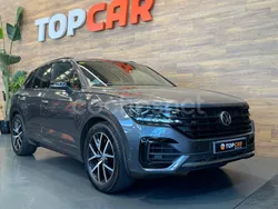 Gris / plata Usado 2020 VW Touareg R-line SUV | 49.990 € (Un poco caro)