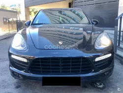 Negro Usado 2012 Porsche Cayenne Turbo SUV | 29.400 €