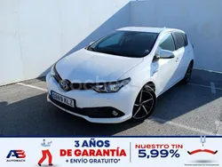 Blanco Usado 2018 Toyota Auris Hybrid Edition Berlina | 17.400 € (Precio justo)