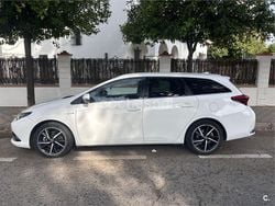 Blanco Usado 2017 Toyota Auris Hybrid Sport Familiar | 16.000 € (Precio justo)