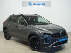 Gris / plata Nuevo 2024 VW T-Roc SUV | 29.500 € (Un poco caro)