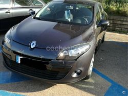 Gris / plata Usado 2011 Renault Mégane GrandTour Dynamique Familiar | 4400 € (Precio justo)