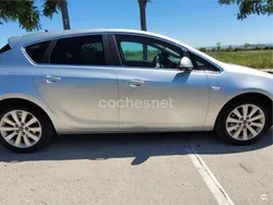 Gris / plata Usado 2012 Opel Astra Cosmo Berlina | 5000 € (Buen precio)