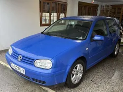 Azul Usado 2001 VW Golf IV Highline Utilitario | 7900 €