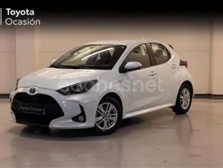Blanco Usado 2021 Toyota Yaris Hybrid Active Berlina | 18.300 € (Precio justo)