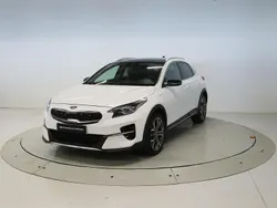 Blanco Usado 2021 Kia XCeed SUV | 23.500 € (Un poco caro)
