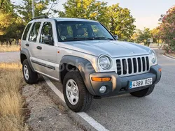Gris / plata Usado 2002 Jeep Cherokee Sport SUV | 9500 €