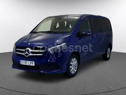 Azul Usado 2021 Mercedes V220 Monovolumen | 46.410 € (Precio justo)