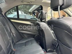 Blanco Usado 2010 Mercedes C220 Avantgarde Berlina | 9000 € (Precio justo)