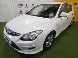 Blanco Usado 2011 Hyundai i30 Classic Berlina | 6990 € (Precio justo)