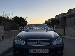 Azul Usado 2004 Mercedes C220 Berlina | 7190 € (Precio justo)