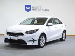 Blanco Usado 2023 Kia Ceed Utilitario | 19.490 € (Precio justo)