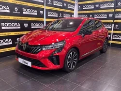 Rojo Usado 2024 Renault Clio V Techno Berlina | 19.900 € (Un poco caro)