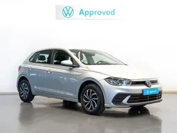 Gris plata Usado 2024 VW Polo Life Berlina | 18.900 € (Precio justo)