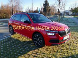 Rojo Usado 2023 Skoda Kamiq Sport SUV | 24.900 € (Un poco caro)