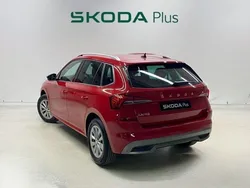 Rojo Usado 2024 Skoda Kamiq Ambition SUV | 20.900 € (Precio justo)