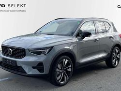 Gris Nuevo 2025 Volvo XC40 Plus SUV | 40.900 € (Precio justo)