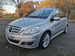 Gris / plata Usado 2009 Mercedes B150 Edition Monovolumen | 8290 €