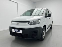 Blanco Usado 2023 Fiat Doblò Feel Monovolumen | 19.370 € (Un poco caro)