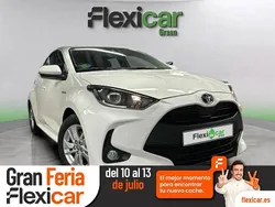 Blanco Usado 2021 Toyota Yaris Hybrid Active Berlina | 19.890 € (Precio justo)